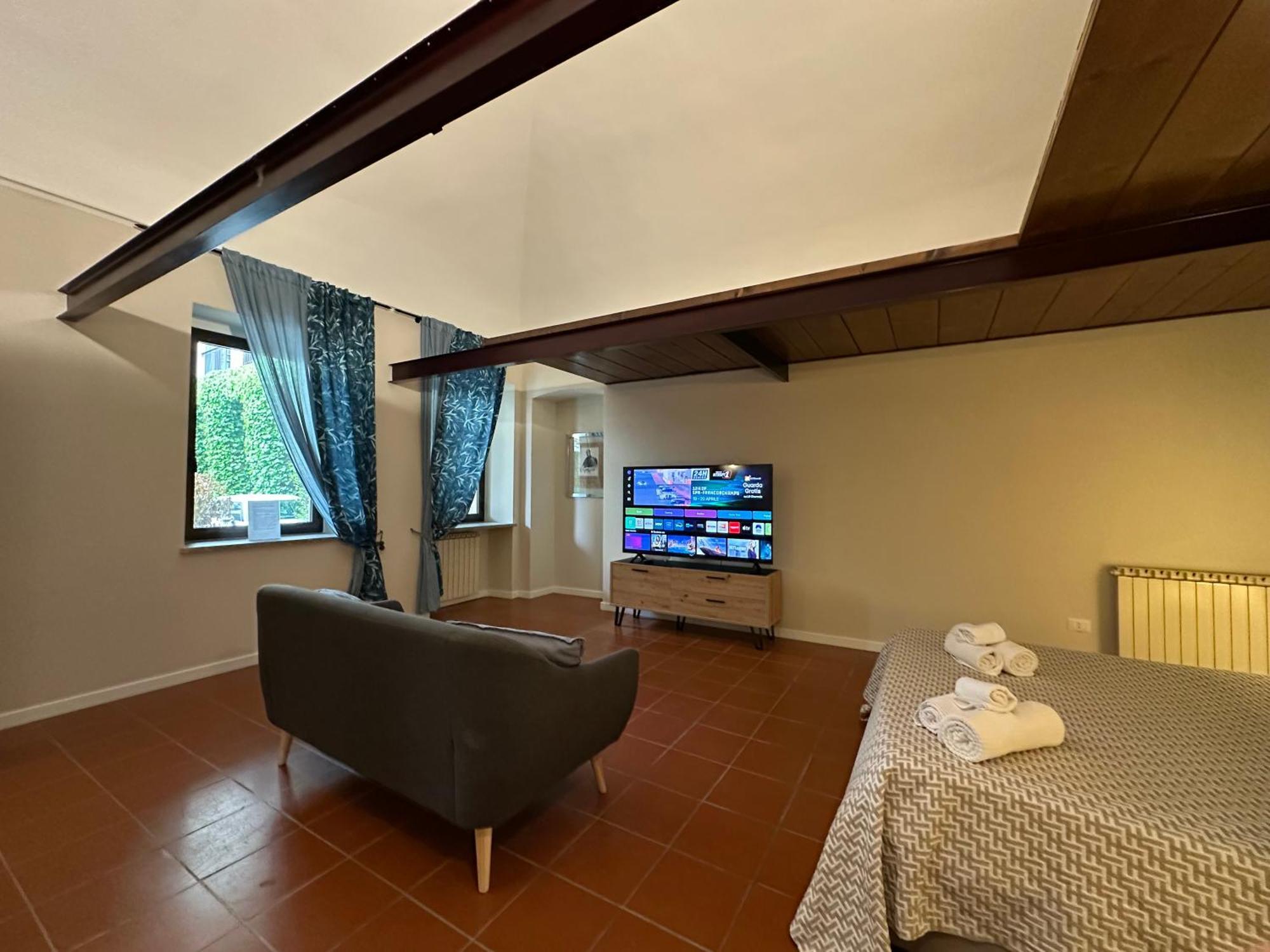 ורצ'לי Center One By Cinelli Apartment מראה חיצוני תמונה